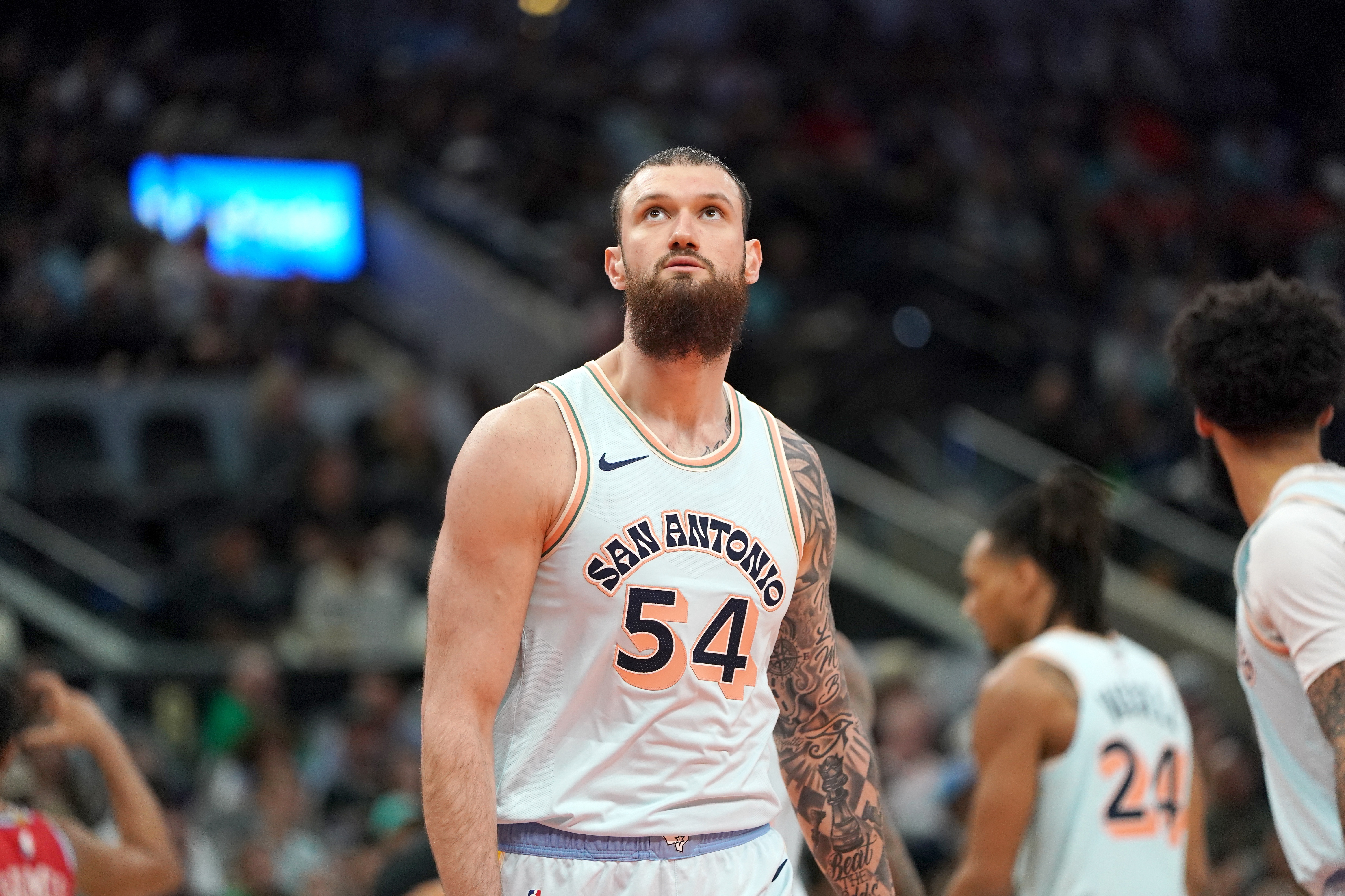 34名NBA球星乱斗欧锦赛🧐东皇小丑怪兽领衔 一队有5人 高塔林立