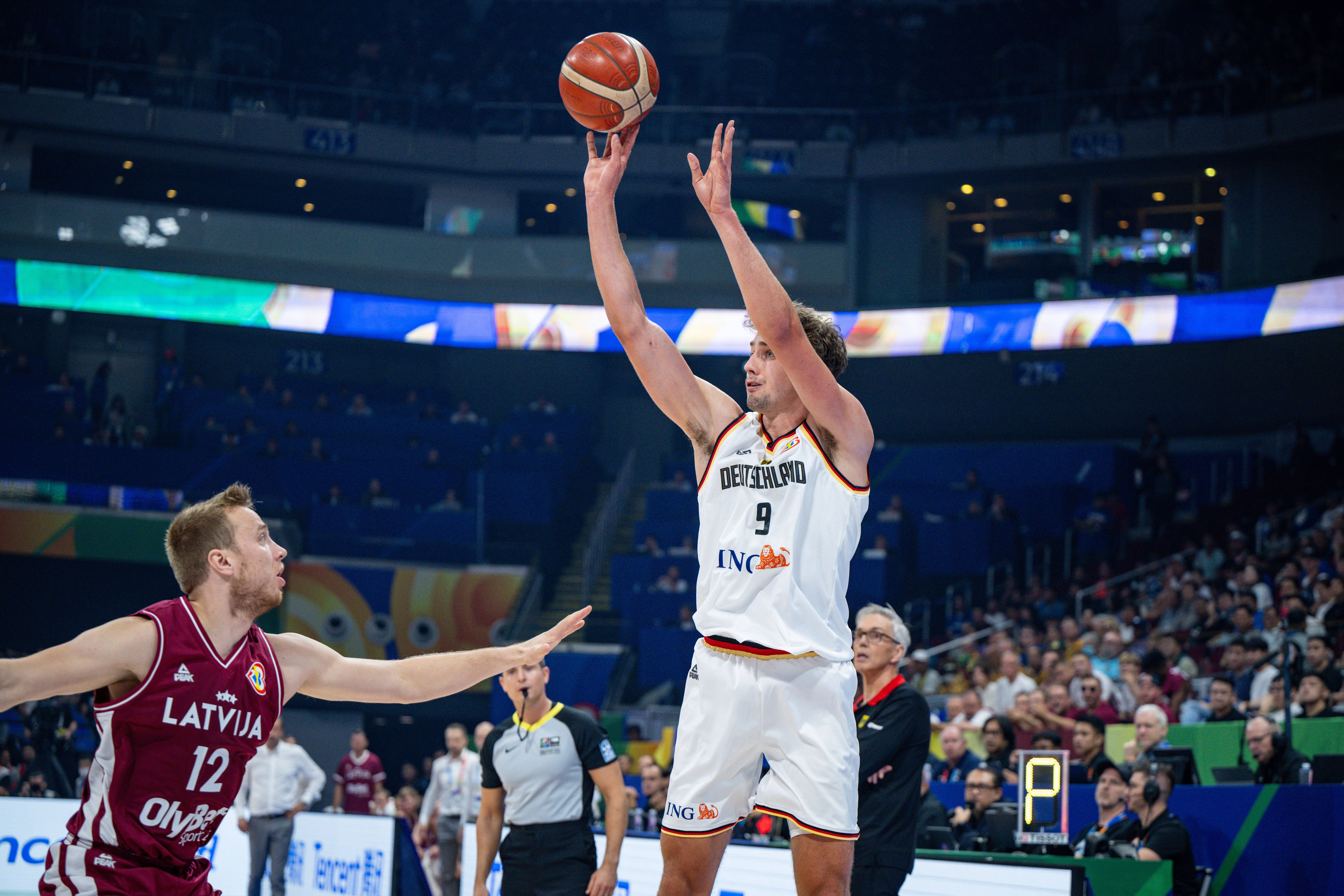 34名NBA球星乱斗欧锦赛🧐东皇小丑怪兽领衔 一队有5人 高塔林立