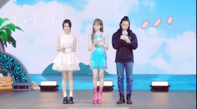 主持小悠晒照:落地西安啦,有没有好吃的油泼面推荐呀