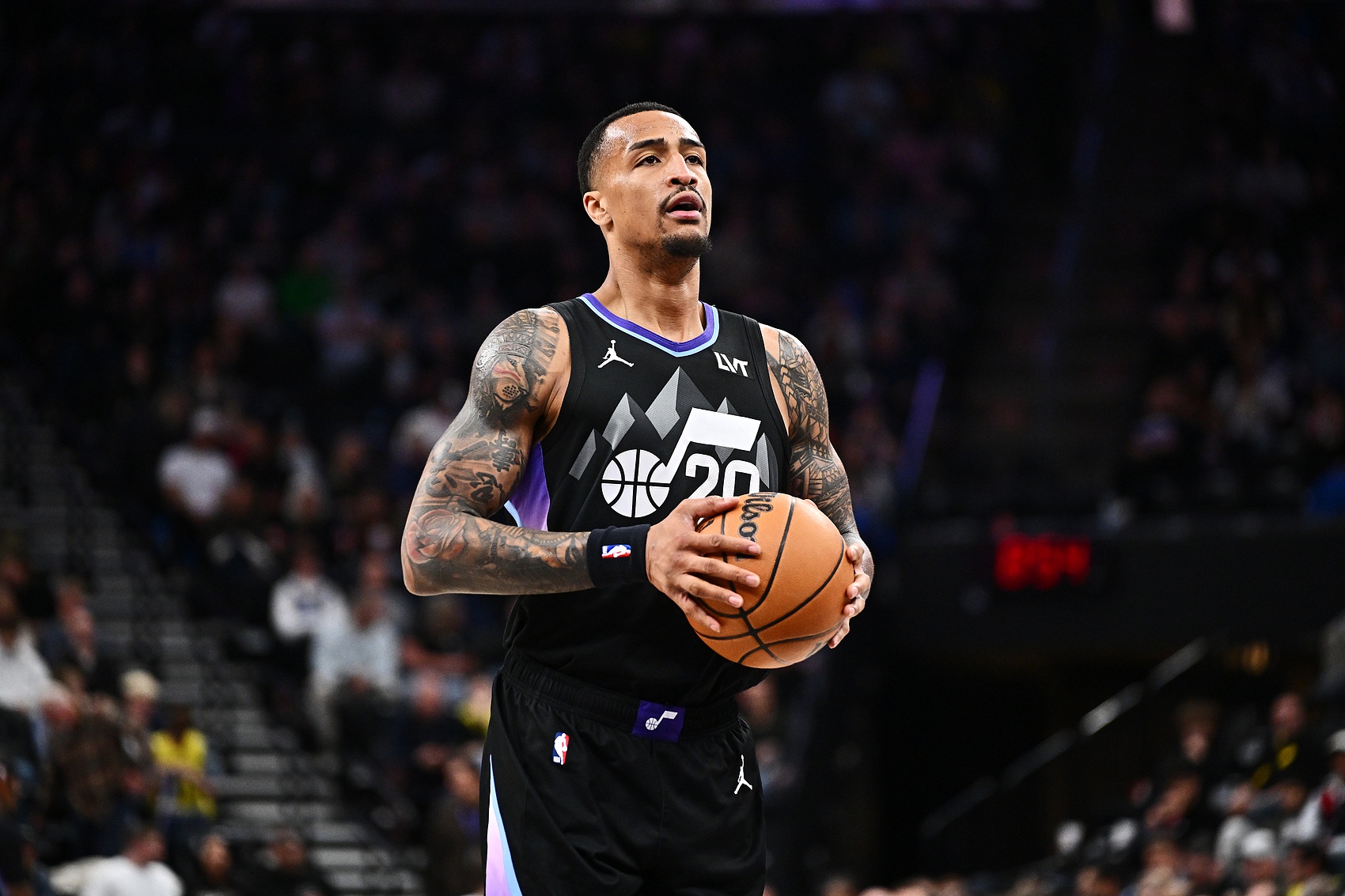 线上投注-新赛季大前锋实力盘点：字母哥与浓眉领衔，西亚卡姆阿德巴约霍姆格伦紧随其后