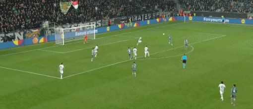 1727999933333055193.gif 俱乐部世界杯-【早报】B费连场被罚下!曼联绝平波尔图继续不胜!