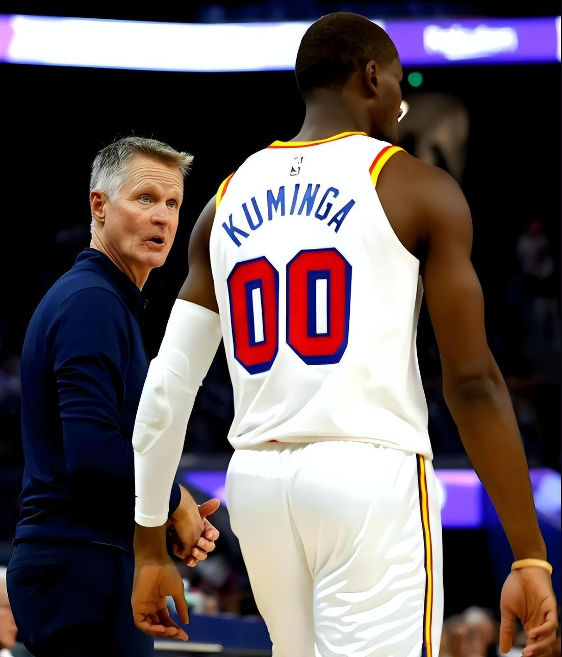 撕破脸!NBA豪门陷入僵局,新星公开表达不满,库里也帮不你