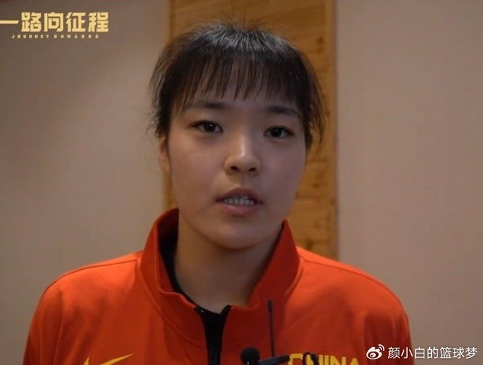 两战净胜135分！两米高塔稳定发挥又冒尖 26岁夺AMVP也难入女篮一队