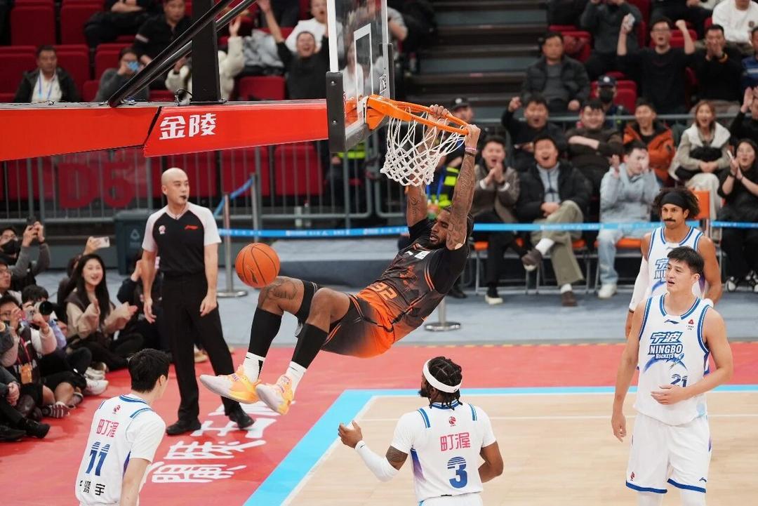 俱乐部世界杯-完美收官,山东男篮八连胜结束本赛季临沂主场全部赛事