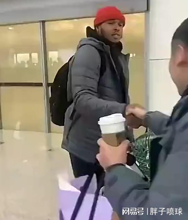 官方投注站-态度积极!辽篮新援主动加练 仍被球迷怼像三个月没打球