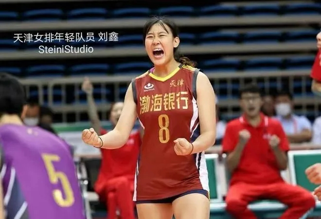 体育博彩-离谱!天津女排替补战河南:陈鹤心表现拉胯,刘鑫实力差还怪队友|路晶|球迷|球员|失误|机会_新浪体育_新浪新闻